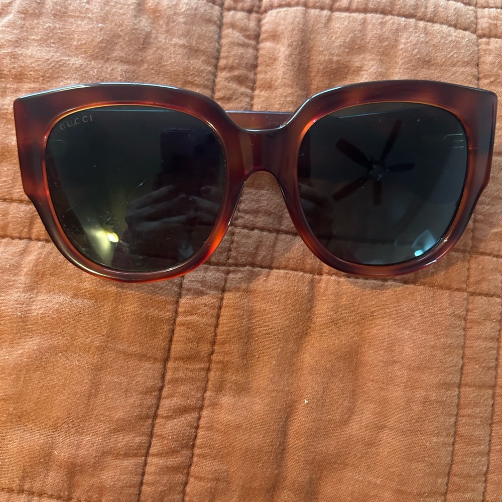 Gucci Brown Tortoiseshell Oversized Sunglasses